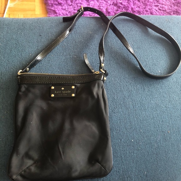 ✨♠️ Kate Spade Sidebag ♠️ ✨ - Picture 3 of 3